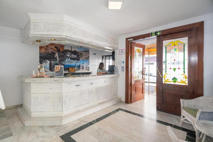 Imagen de los interiores del Hotel Apartamento Playamaro. Foto 21