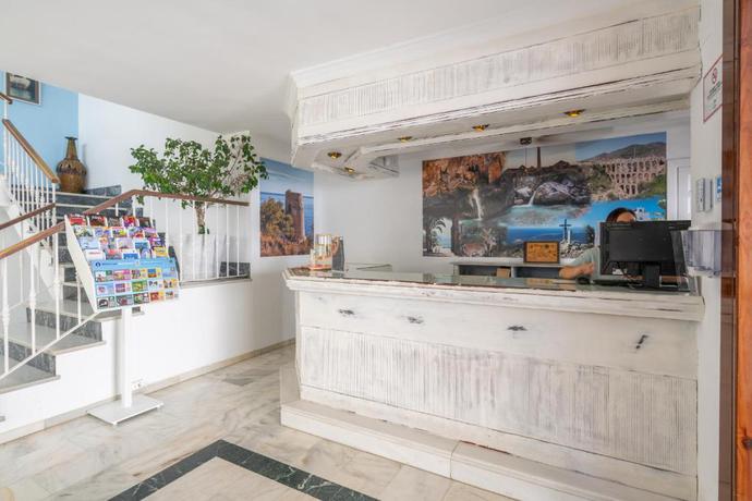 Imagen de los interiores del Hotel Apartamento Playamaro. Foto 22