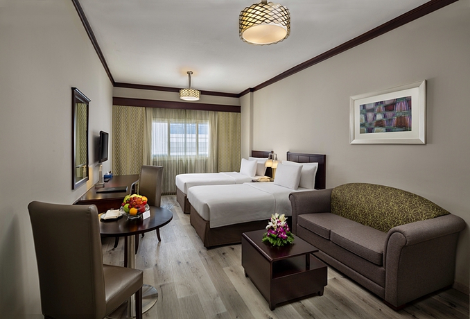 Imagen general del Hotel Apartamento Savoy Crest. Foto 2