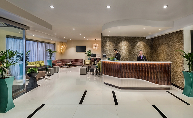 Imagen general del Hotel Apartamento Savoy Crest. Foto 7