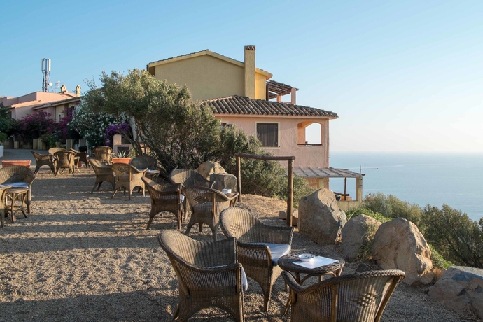 Imagen del bar/restaurante del Hotel Apartamento Torre Delle Stelle Residence. Foto 2