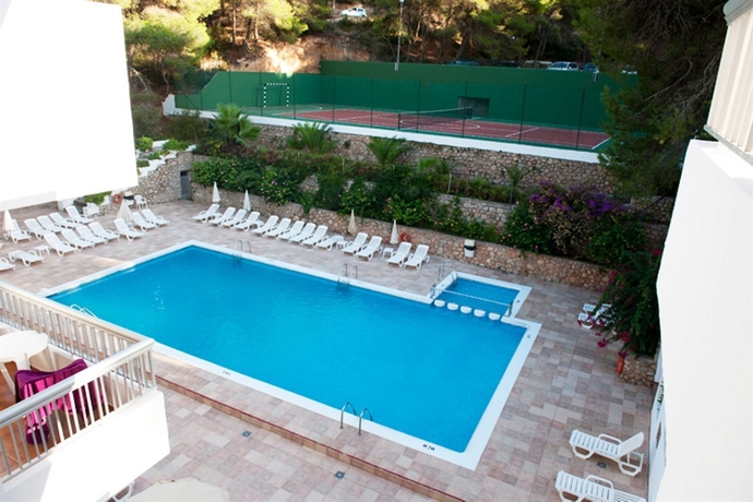 Imagen general del Hotel Apartamento s El Pinar. Foto 6