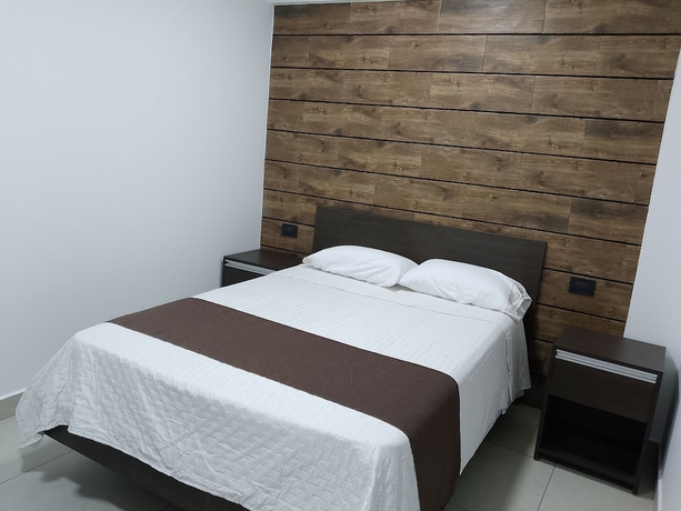 Imagen de la habitación del Hotel Apartamentos ARTECI. Foto 7