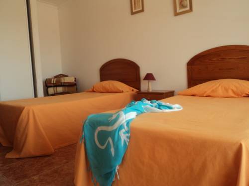 Imagen de la habitación del Hotel Apartamentos Al Tarik. Foto 1