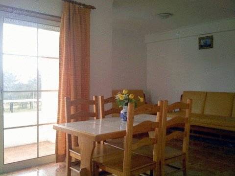 Imagen de la habitación del Hotel Apartamentos Al Tarik. Foto 3