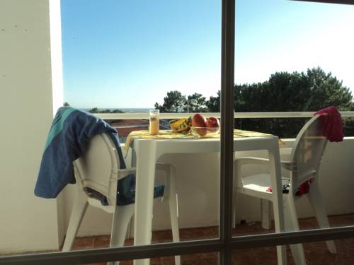 Imagen de la habitación del Hotel Apartamentos Al Tarik. Foto 6