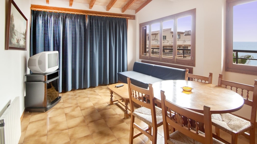 Imagen de la habitación del Hotel Apartamentos Alamos. Foto 9