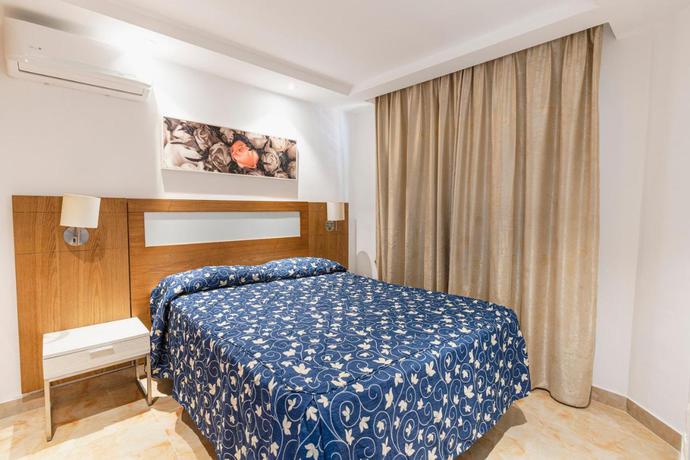 Imagen de la habitación del Hotel Apartamentos Albatros Golf del Sur Tenerife. Foto 2