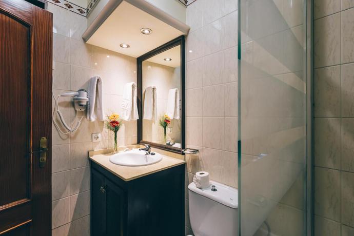 Imagen de la habitación del Hotel Apartamentos Albatros Golf del Sur Tenerife. Foto 5