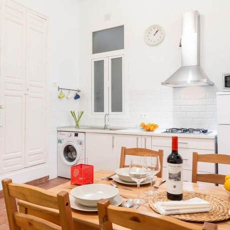 Imagen de la habitación del Hotel Apartamentos Alcazaba. Foto 4