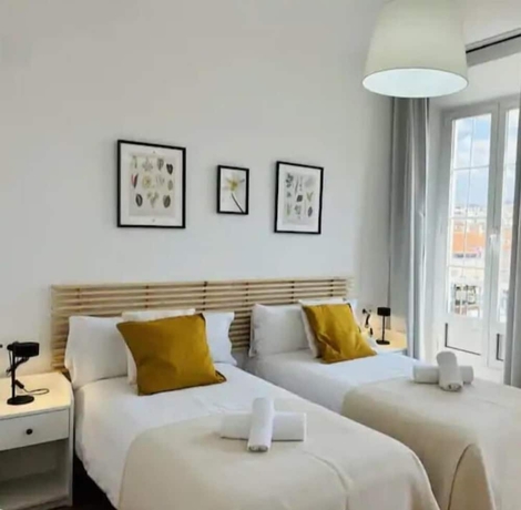 Imagen de la habitación del Hotel Apartamentos Alcazaba. Foto 11