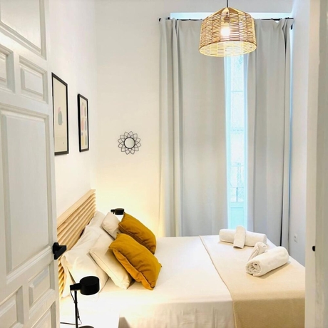 Imagen de la habitación del Hotel Apartamentos Alcazaba. Foto 12