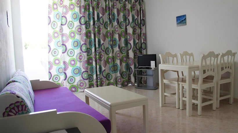 Imagen de la habitación del Hotel Apartamentos Andreas. Foto 3