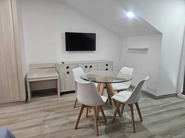 Imagen de la habitación del Hotel Apartamentos Antequera. Foto 6