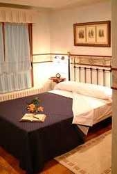 Imagen de la habitación del Hotel Apartamentos As Tapias. Foto 2