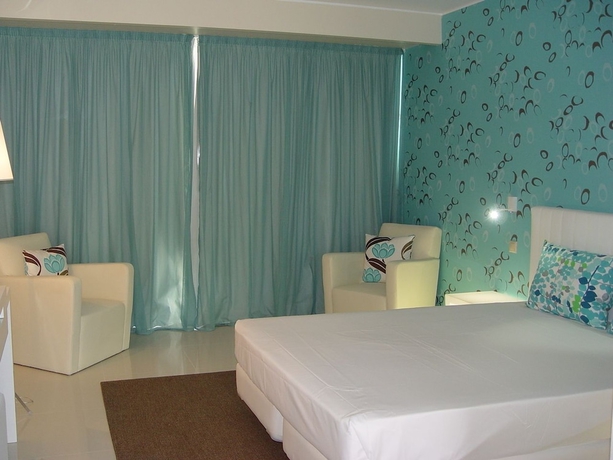 Imagen de la habitación del Hotel Apartamentos Atlântida Lido. Foto 3