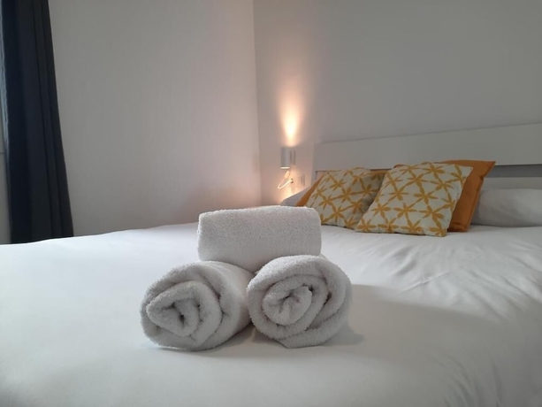Imagen de la habitación del Hotel Apartamentos Avanel. Foto 9