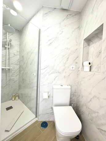 Imagen de la habitación del Hotel Apartamentos Avenida Am&eacute;rica. Foto 5