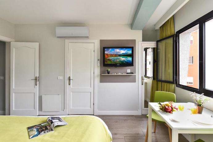 Imagen general del Hotel Apartamentos Bajamar. Foto 9