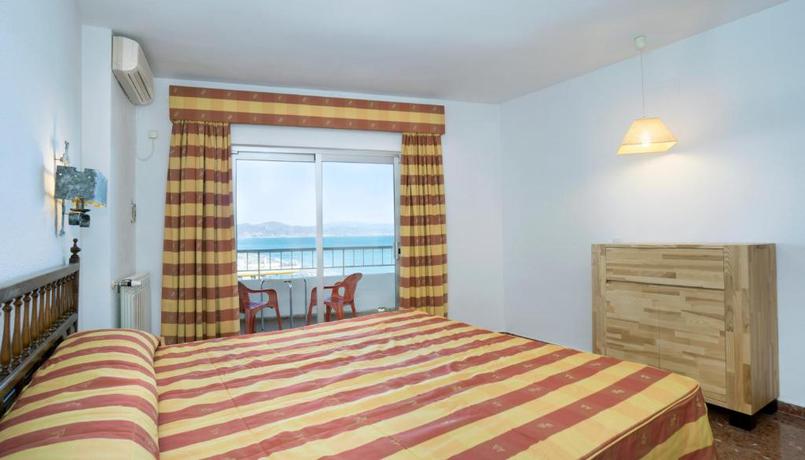 Imagen de la habitación del Hotel Apartamentos Bajondillo. Foto 5