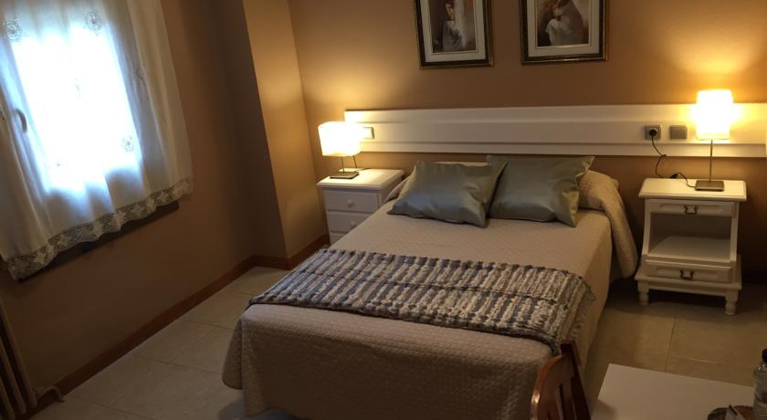 Imagen general del Hotel Apartamentos Barrau. Foto 4