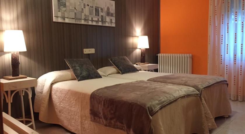 Imagen general del Hotel Apartamentos Barrau. Foto 5