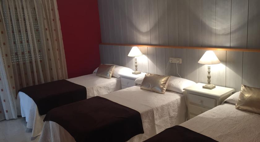 Imagen general del Hotel Apartamentos Barrau. Foto 6