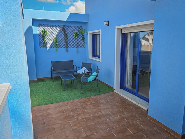 Imagen de la habitación del Hotel Apartamentos Blue Suites Alicante. Foto 14