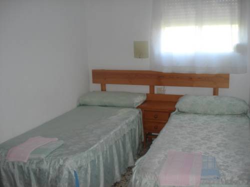 Imagen de la habitación del Hotel Apartamentos Bolonia Paraiso. Foto 4