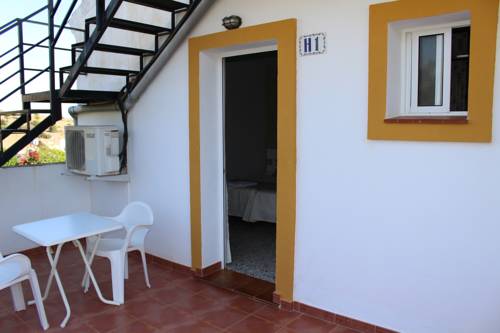 Imagen de la habitación del Hotel Apartamentos Bolonia Paraiso. Foto 9