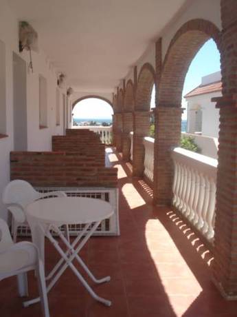 Imagen de la habitación del Hotel Apartamentos Bolonia Paraiso. Foto 13