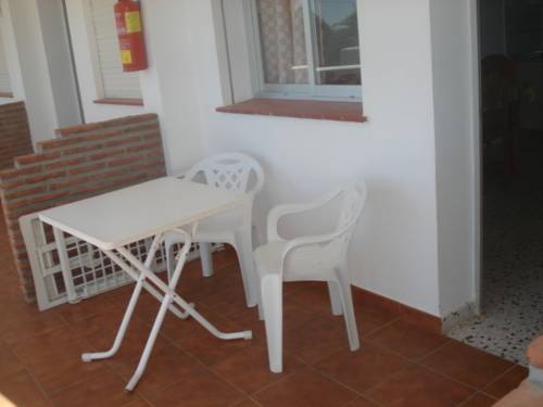 Imagen de la habitación del Hotel Apartamentos Bolonia Paraiso. Foto 15