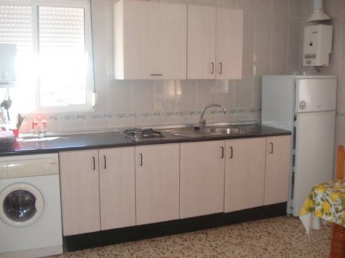 Imagen de la habitación del Hotel Apartamentos Bolonia Paraiso. Foto 16