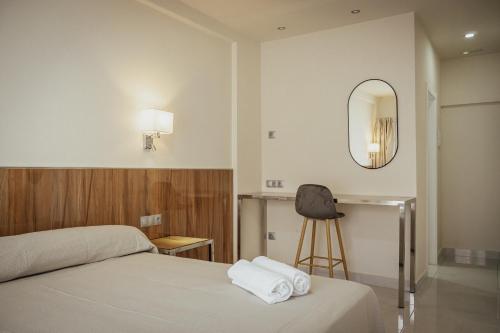Imagen general del Hotel Apartamentos Buendia Suites - Torremolinos Centro. Foto 5