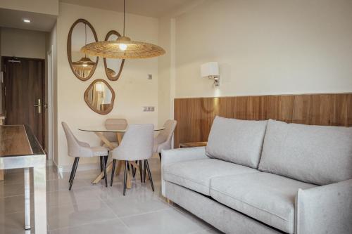 Imagen general del Hotel Apartamentos Buendia Suites - Torremolinos Centro. Foto 17