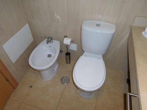 Imagen de la habitación del Hotel Apartamentos Cabrita. Foto 6