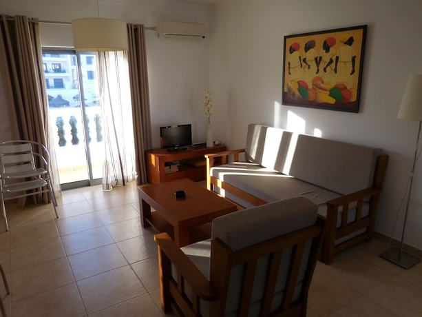 Imagen de la habitación del Hotel Apartamentos Cabrita. Foto 12