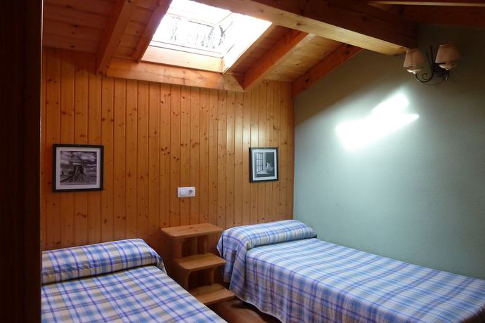 Imagen de la habitación del Hotel Apartamentos Camping La Barguilla. Foto 13