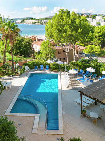 Imagen de la piscina del Hotel Apartamentos Casa Vida. Foto 13