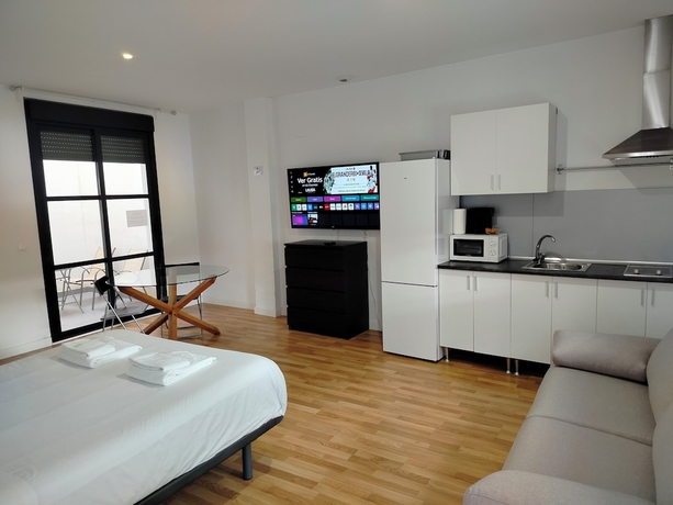 Imagen de la habitación del Hotel Apartamentos Centro Cordoba by MiRa. Foto 8