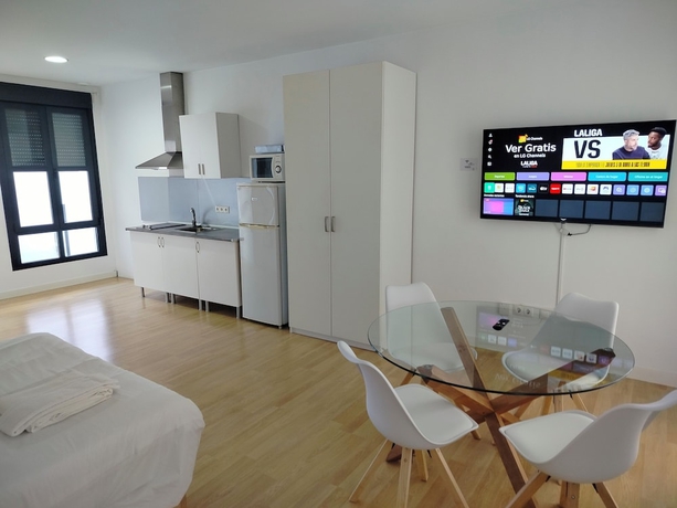 Imagen de la habitación del Hotel Apartamentos Centro Cordoba by MiRa. Foto 10