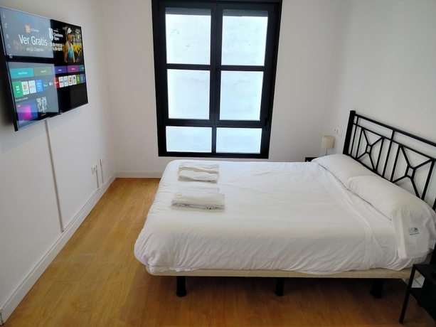 Imagen de la habitación del Hotel Apartamentos Centro Cordoba by MiRa. Foto 12