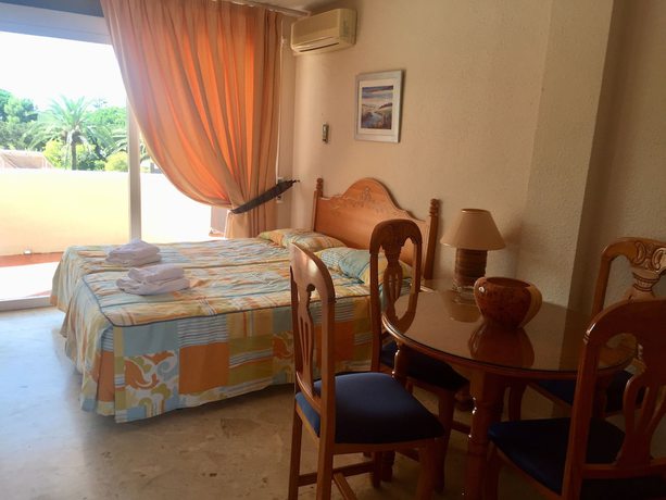 Imagen de la habitación del Hotel Apartamentos Coronado. Foto 19