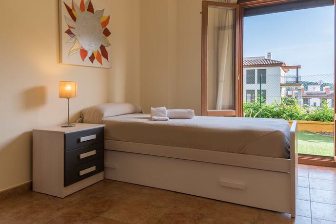 Imagen de la habitación del Hotel Apartamentos Costaluz Costa Esuri. Foto 10