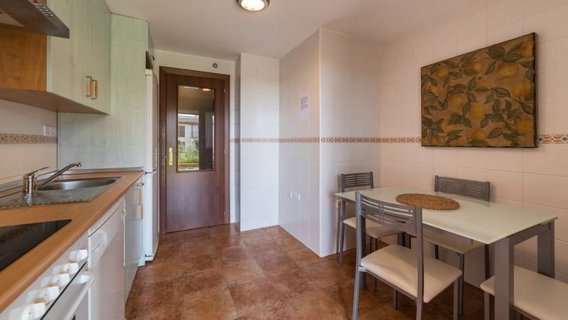 Imagen de la habitación del Hotel Apartamentos Costaluz Costa Esuri. Foto 16