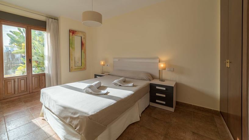Imagen de la habitación del Hotel Apartamentos Costaluz Costa Esuri. Foto 20