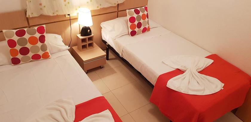 Imagen de la habitación del Hotel Apartamentos Danesp - Marina D'or Primera L&iacute;nea. Foto 3