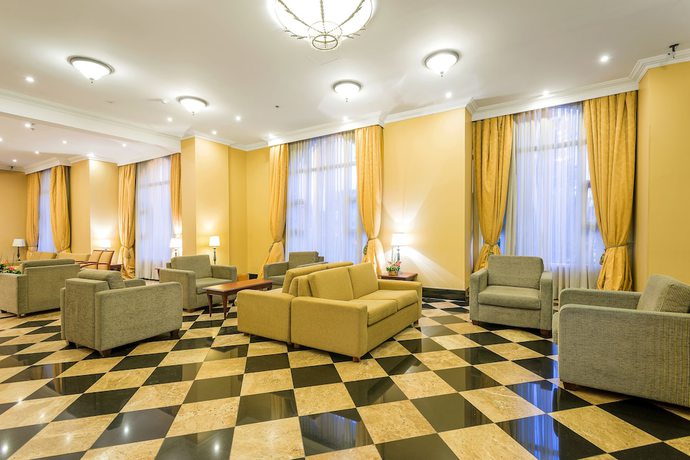 Imagen de los interiores del Hotel Apartamentos Dann. Foto 19