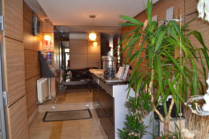 Imagen general del Hotel Apartamentos Don Juan I. Foto 3