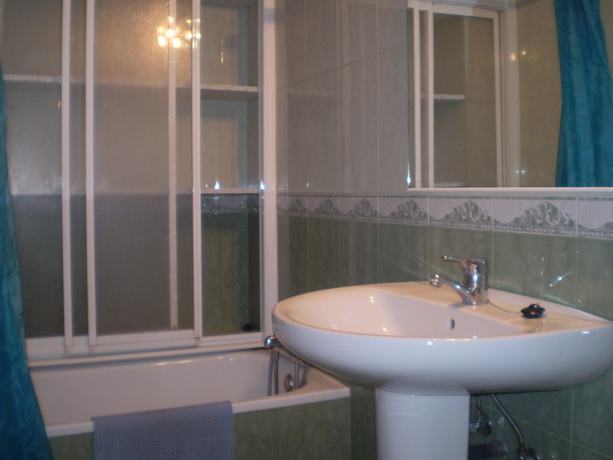 Imagen de la habitación del Hotel Apartamentos El Oasis. Foto 4